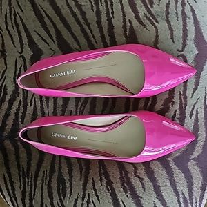 Giani Bini pink patent leather heeled shoes